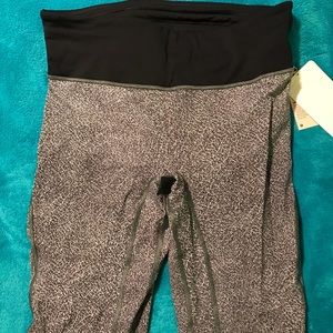 Lululemon Run the Day Crop